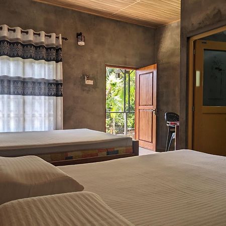Afenta Motel- Mihintale Extérieur photo