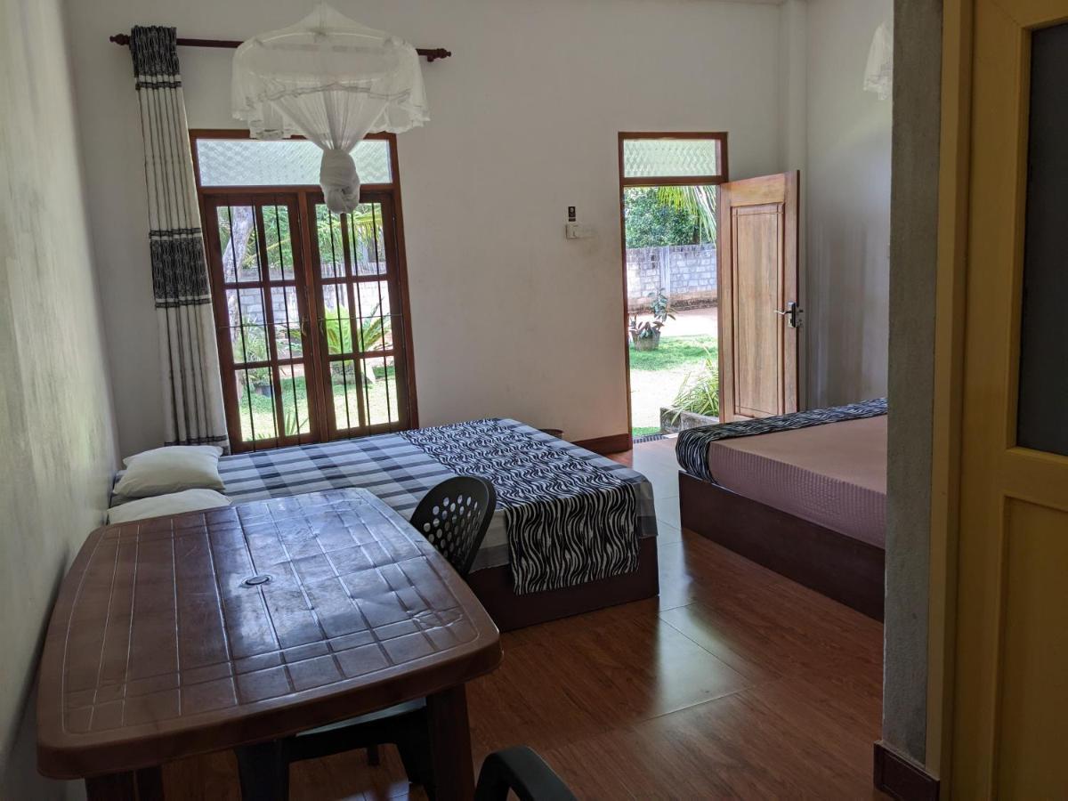 Afenta Motel- Mihintale Extérieur photo